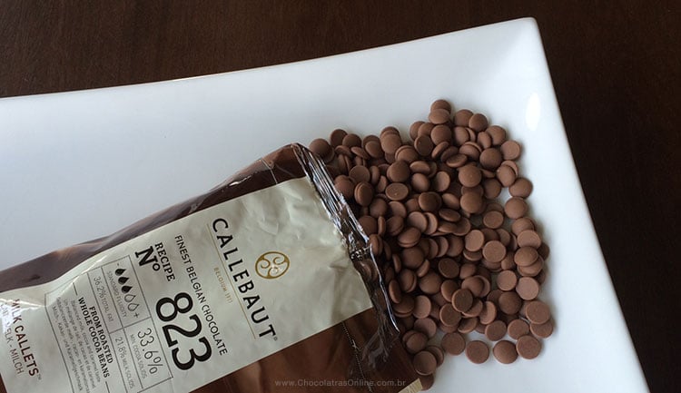 chocolate em gotas da marca Callebaut
